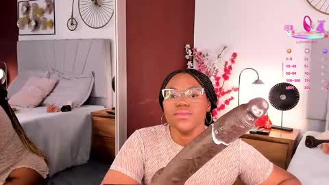 makena online show from October 9, 5:00 am