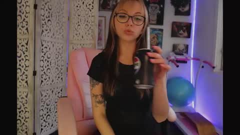 MakiyahBelle online show from July 24, 7:17 am