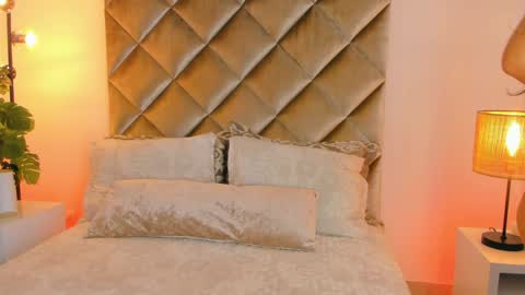 Call Me  Mala   online show from April 23, 6:43 pm