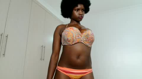 malia online show from June 21, 3:21 am
