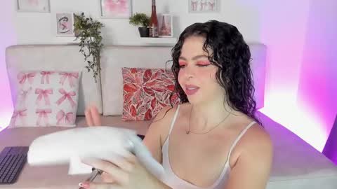 Snapshot of malka_burning chatting on February 26, 8:24 pm Malka online show from February 26, 8:24 pm