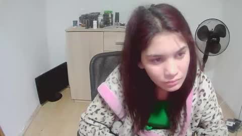Snapshot of mallorymyersx chatting on October 26, 6:58 pm mallorymyersx online show from October 26, 6:58 pm