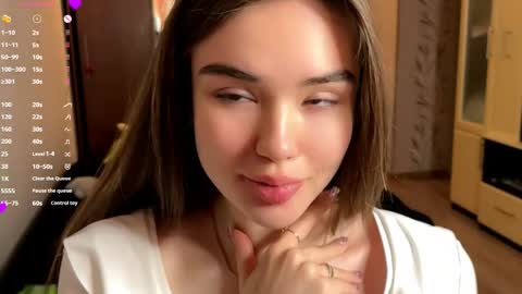 Jinny online show from April 22, 3:31 pm