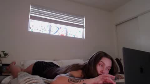Mal online show from June 22, 3:53 pm