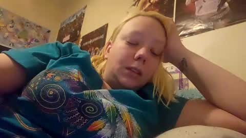 mama_1020 online show from February 23, 7:17 am