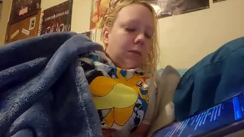 mama_1020 online show from March 6, 8:41 am