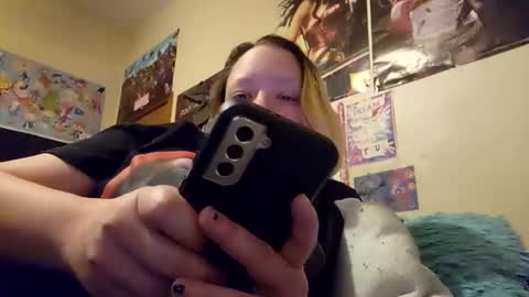 mama_1020 online show from December 7, 7:27 am