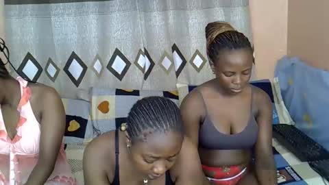 mama_pussie online show from February 3, 2:53 am