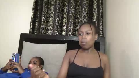 Snapshot of mamaapussy chatting on October 19, 8:44 pm mamaa online show from October 19, 8:44 pm