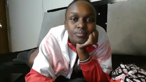 Snapshot of mamaapussy chatting on October 5, 8:25 pm mamaa online show from October 5, 8:25 pm