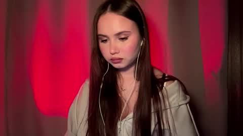 Mia Davis online show from March 9, 6:22 pm