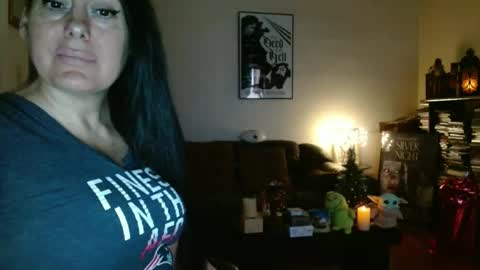 mandaloriangirlsfight online show from December 15, 8:14 pm