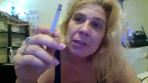 Snapshot of mandilube39 chatting on February 7, 9:37 am mindy22 online show from February 7, 9:37 am