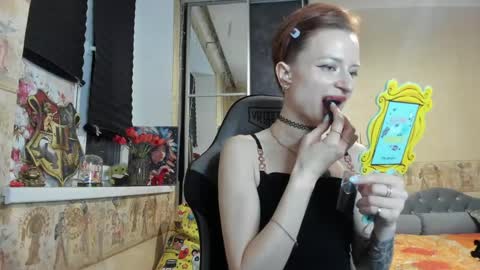 Mandy online show from April 25, 6:38 pm