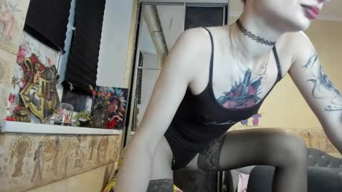 Mandy online show from April 24, 4:43 pm