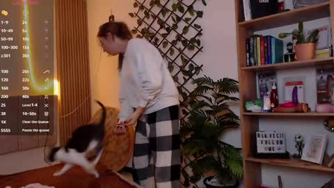 Danny online show from April 27, 2:19 am