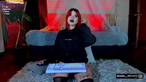 manu  velezz   Help me to get to 100 thumbs ups Tip 25tks  Rate me  online show from November 20, 4:02 am