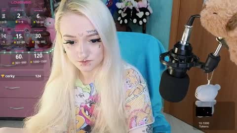 Manuela online show from December 13, 11:17 pm