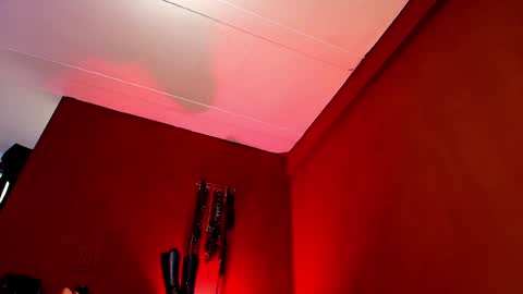 manuevans10 online show from April 7, 4:20 pm