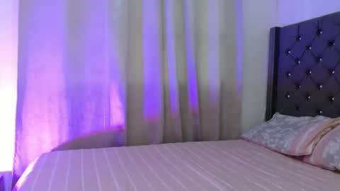 mara4sweet online show from November 17, 8:09 pm