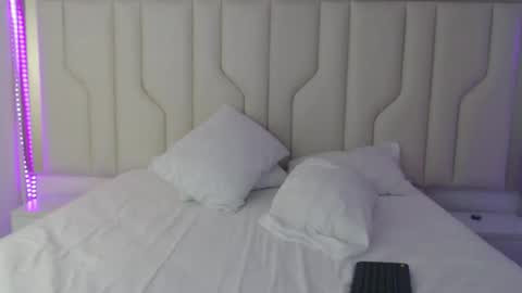 pao online show from April 26, 1:42 pm