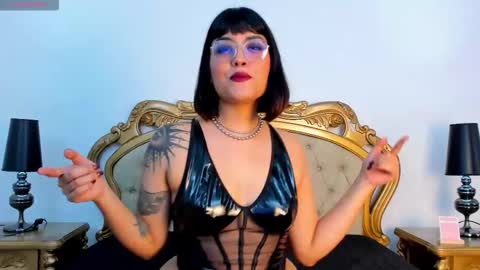 Snapshot of maracrawford chatting on October 15, 2:08 pm maracrawford online show from October 15, 2:08 pm