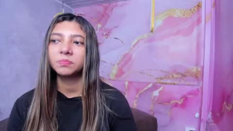 Maraluna online show from April 25, 12:08 pm