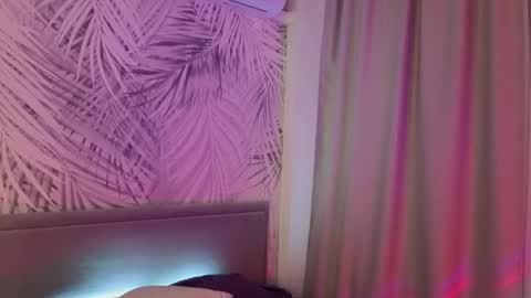 Mary online show from April 24, 7:49 pm