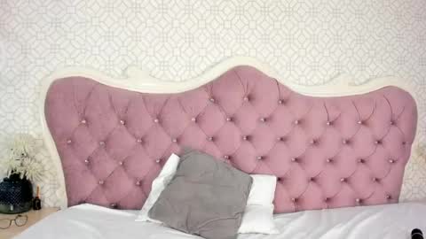 Marcela Cortes online show from April 22, 2:52 am