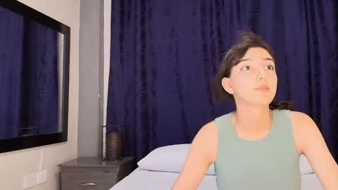 Snapshot of marcelaa_fox chatting on December 3, 8:06 pm Marcela online show from December 3, 8:06 pm