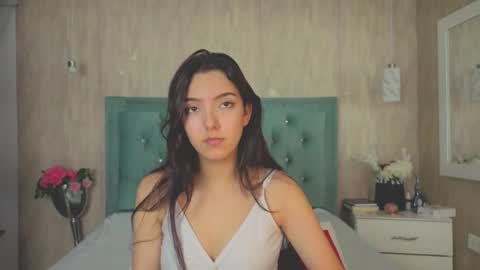 Snapshot of marcelaa_fox chatting on October 6, 8:13 pm Marcela online show from October 6, 8:13 pm