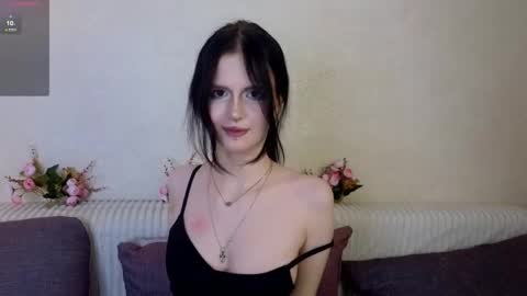 Marcelline online show from March 12, 6:05 am