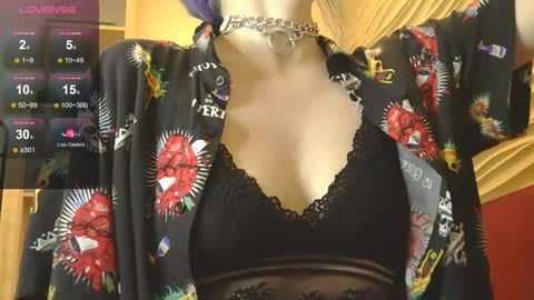 Snapshot of marci_n chatting on September 12, 12:33 am marci_n online show from September 12, 12:33 am
