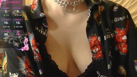 Snapshot of marci_n chatting on October 8, 10:58 pm marci_n online show from October 8, 10:58 pm