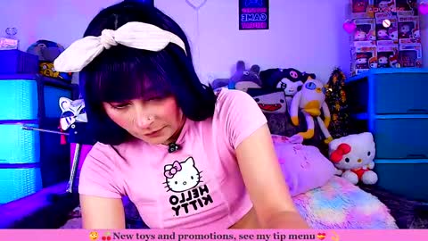 Marceline online show from April 24, 12:30 pm