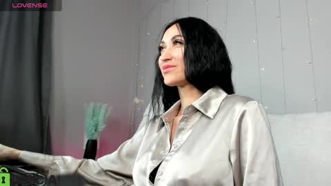 Margaret Clark online show from February 3, 8:57 am