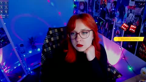 Snapshot of margaret_red chatting on February 24, 2:06 am Margaret online show from February 24, 2:06 am