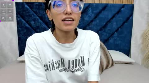 Snapshot of marge_lasander chatting on February 22, 1:33 am Aitana online show from February 22, 1:33 am