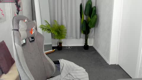 Margo online show from April 27, 9:06 am