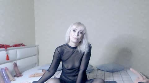 margo_supermilf888 online show from November 23, 4:41 pm