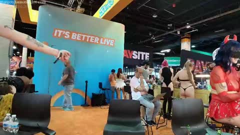   online show from April 12, 6:33 pm