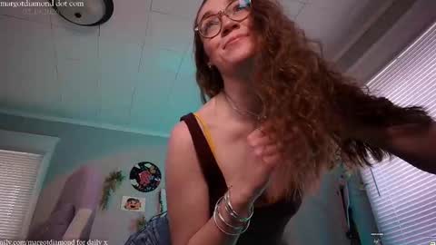   online show from February 19, 8:40 pm