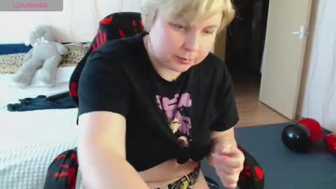 Mari online show from February 18, 7:18 am