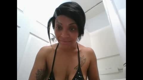 Mariah online show from April 24, 2:25 am