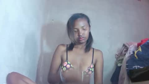 Snapshot of mariah586 chatting on September 29, 9:03 am Maria online show from September 29, 9:03 am