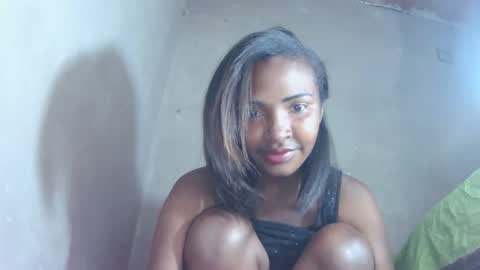 Snapshot of mariah586 chatting on October 2, 1:54 am Maria online show from October 2, 1:54 am