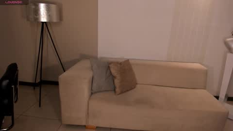Snapshot of mariaherrera_ chatting on October 18, 8:10 pm MARIA HERRERA online show from October 18, 8:10 pm