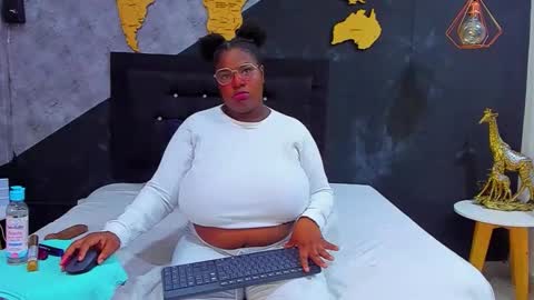  MARIAM online show from October 18, 12:30 pm