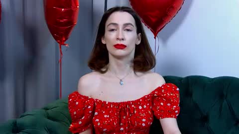 Snapshot of mariamenson chatting on February 14, 5:41 am MariaMenson online show from February 14, 5:41 am
