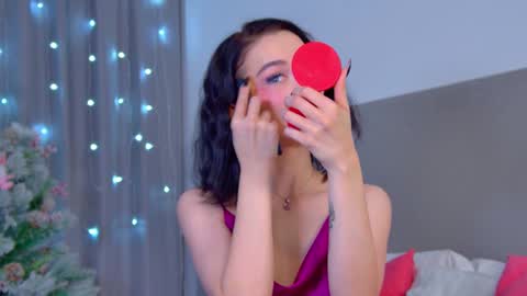 Snapshot of mariamenson chatting on December 25, 8:50 pm MariaMenson online show from December 25, 8:50 pm